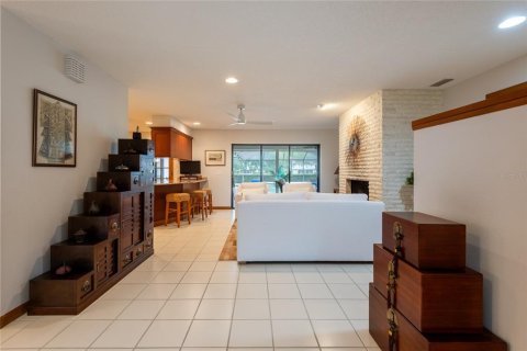 House in Tampa, Florida 3 bedrooms, 199.74 sq.m. № 2334012 - photo 11