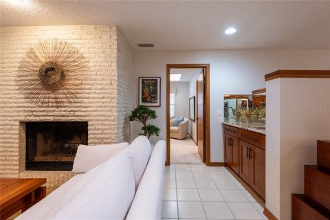 House in Tampa, Florida 3 bedrooms, 199.74 sq.m. № 2334012 - photo 10