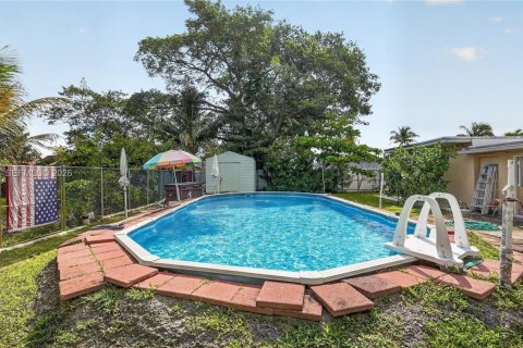 Casa en venta en Miami Gardens, Florida, 3 dormitorios, 199.83 m2 № 2185869 - foto 21