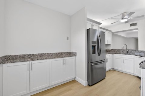 Купить кондоминиум в Бока-Ратон, Флорида 3 комнаты, 130.06м2, № 2246246 - фото 2