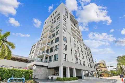 Снять в аренду кондоминиум в Клируотер, Флорида 4 комнаты, 117.89м2, № 1886735 - фото 1