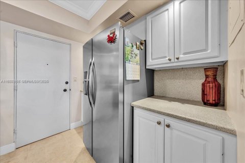 Купить кондоминиум в Холливуд, Флорида 2 спальни, 104.05м2, № 1995603 - фото 7