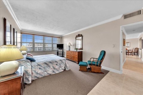 Купить кондоминиум в Холливуд, Флорида 2 спальни, 104.05м2, № 1995603 - фото 28