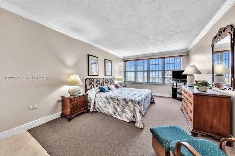 Купить кондоминиум в Холливуд, Флорида 2 спальни, 104.05м2, № 1995603 - фото 27