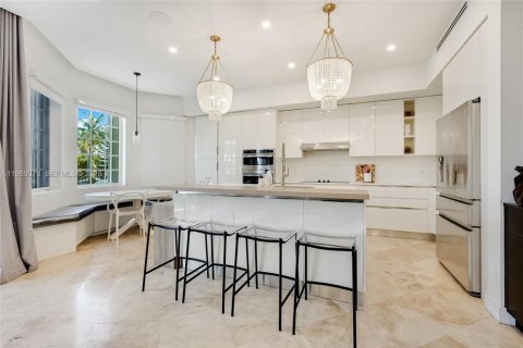 Купить виллу или дом в Авентура, Флорида 4 спальни, 301.93м2, № 2051969 - фото 1