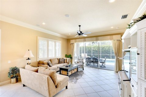 House in Bradenton, Florida 2 bedrooms, 152.27 sq.m. № 2232191 - photo 6