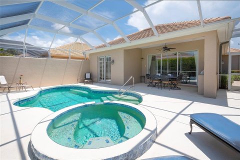 House in Bradenton, Florida 2 bedrooms, 152.27 sq.m. № 2232191 - photo 27