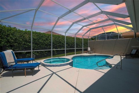 House in Bradenton, Florida 2 bedrooms, 152.27 sq.m. № 2232191 - photo 24