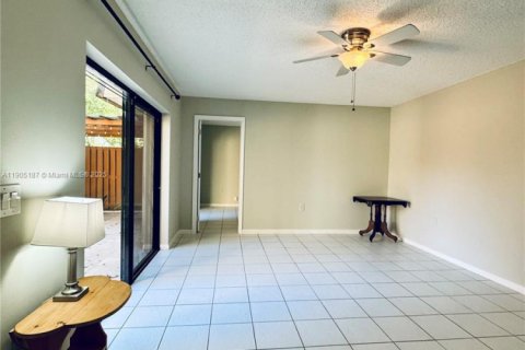 Купить таунхаус в Дейви, Флорида 2 спальни, 138.24м2, № 1962985 - фото 5