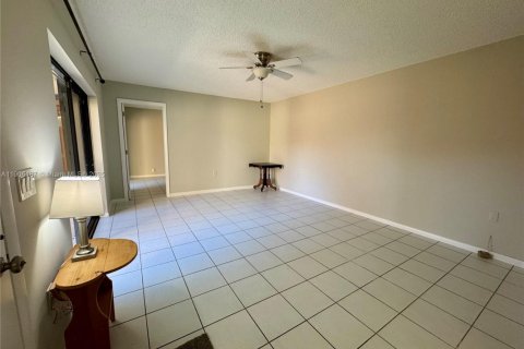 Купить таунхаус в Дейви, Флорида 2 спальни, 138.24м2, № 1962985 - фото 7