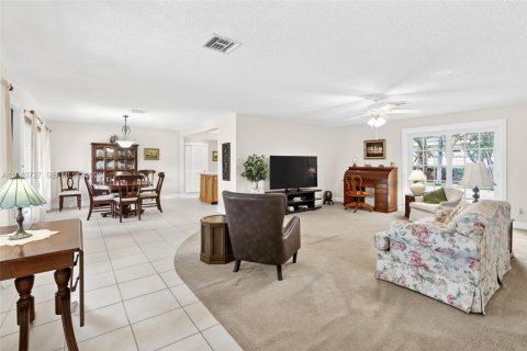 Villa ou maison à vendre à Plantation, Floride: 4 chambres, 186.83 m2 № 1999244 - photo 16