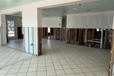 House in Longboat Key, Florida 3 bedrooms, 115.29 sq.m. № 1855857 - photo 10