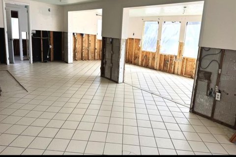 House in Longboat Key, Florida 3 bedrooms, 115.29 sq.m. № 1855857 - photo 17