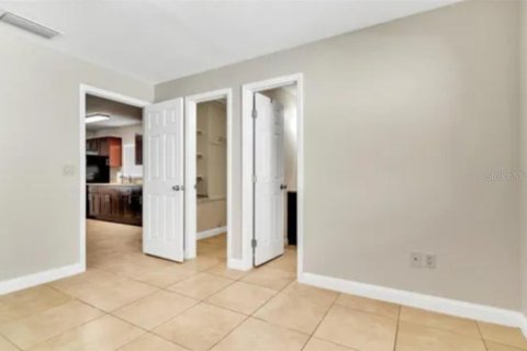 Commercial property in Tampa, Florida 167.6 sq.m. № 1631862 - photo 19