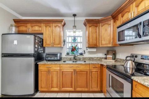Commercial property in Tampa, Florida 167.6 sq.m. № 1631862 - photo 24