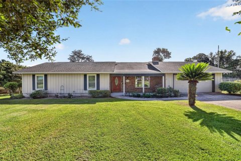 House in Ocala, Florida 3 bedrooms, 158.86 sq.m. № 2373535