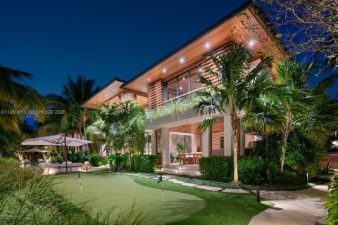 Villa ou maison à vendre à Coral Gables, Floride: 6 chambres, 744.7 m2 № 2025072 - photo 4