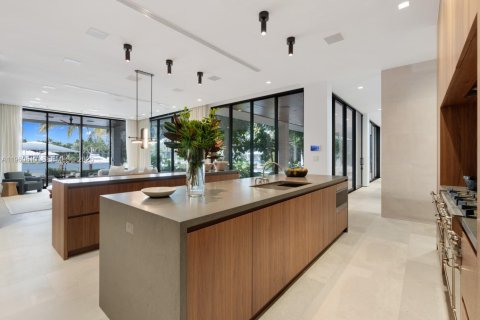 Villa ou maison à vendre à Coral Gables, Floride: 6 chambres, 744.7 m2 № 2025072 - photo 18