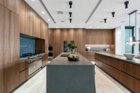 Villa ou maison à vendre à Coral Gables, Floride: 6 chambres, 744.7 m2 № 2025072 - photo 16