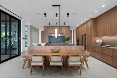 Villa ou maison à vendre à Coral Gables, Floride: 6 chambres, 744.7 m2 № 2025072 - photo 19