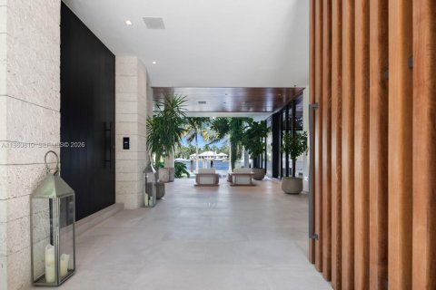 Villa ou maison à vendre à Coral Gables, Floride: 6 chambres, 744.7 m2 № 2025072 - photo 10