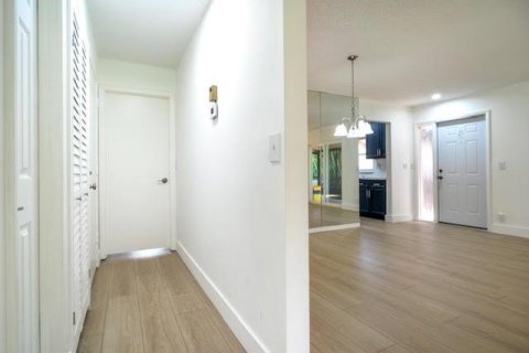 Купить виллу или дом в Бойнтон-Бич, Флорида 6 комнат, 114.46м2, № 2261245 - фото 20