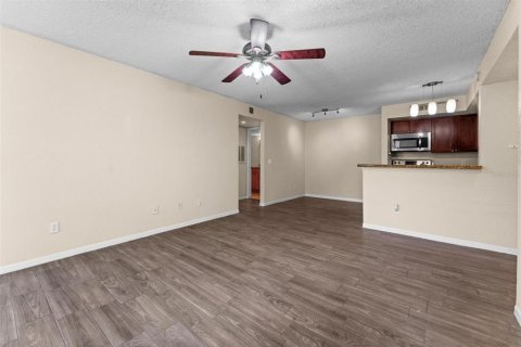 Condo in Orlando, Florida, 1 bedroom  № 1651251 - photo 4