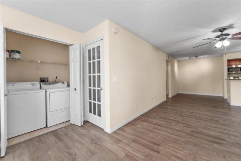 Condo in Orlando, Florida, 1 bedroom  № 1651251 - photo 9