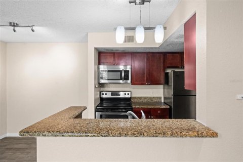 Condo in Orlando, Florida, 1 bedroom  № 1651251 - photo 6