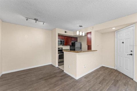 Condo in Orlando, Florida, 1 bedroom  № 1651251 - photo 7