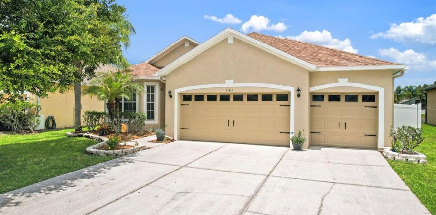 Villa ou maison à Wesley Chapel, Floride 4 chambres, 199.46 m2 № 2151946