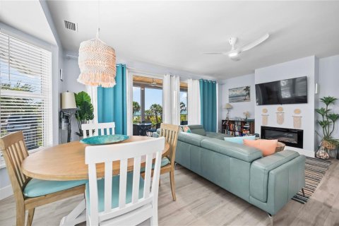 Condo in Captiva, Florida, 2 bedrooms  № 1767495 - photo 9