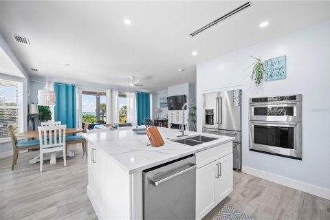 Condo in Captiva, Florida, 2 bedrooms  № 1767495 - photo 19