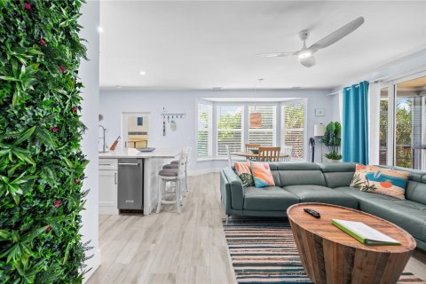 Condo in Captiva, Florida, 2 bedrooms  № 1767495 - photo 13