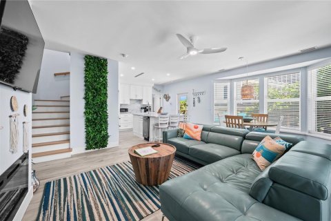Condo in Captiva, Florida, 2 bedrooms  № 1767495 - photo 15