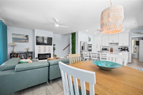 Condo in Captiva, Florida, 2 bedrooms  № 1767495 - photo 10