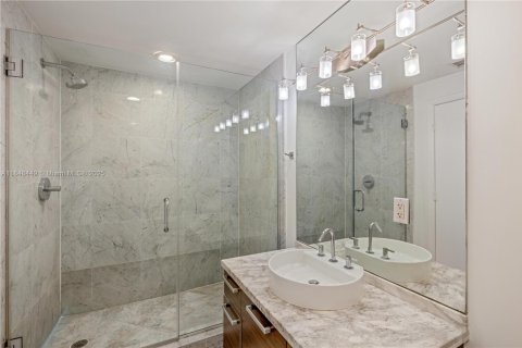 Снять в аренду кондоминиум в Майами, Флорида 1 спальня, 74.88м2, № 1858621 - фото 15