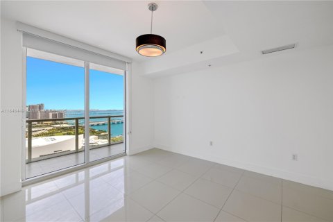 Снять в аренду кондоминиум в Майами, Флорида 1 спальня, 74.88м2, № 1858621 - фото 11