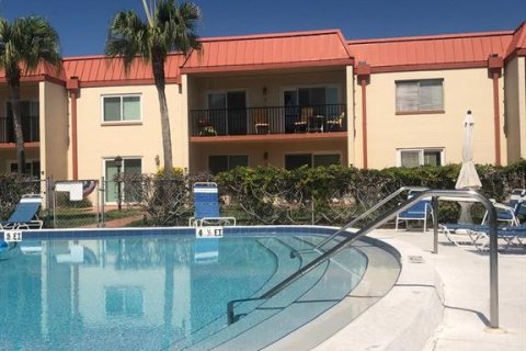 Condominio en venta en Treasure Island, Florida, 2 dormitorios, 97.08 m2 № 2156094 - foto 5