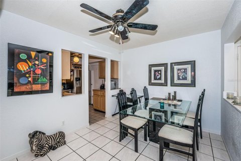 Condominio en venta en Treasure Island, Florida, 2 dormitorios, 97.08 m2 № 2156094 - foto 13