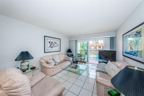 Condominio en venta en Treasure Island, Florida, 2 dormitorios, 97.08 m2 № 2156094 - foto 10