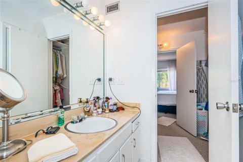 Condominio en venta en Treasure Island, Florida, 2 dormitorios, 97.08 m2 № 2156094 - foto 23
