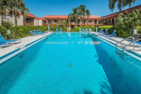Condominio en venta en Treasure Island, Florida, 2 dormitorios, 97.08 m2 № 2156094 - foto 29