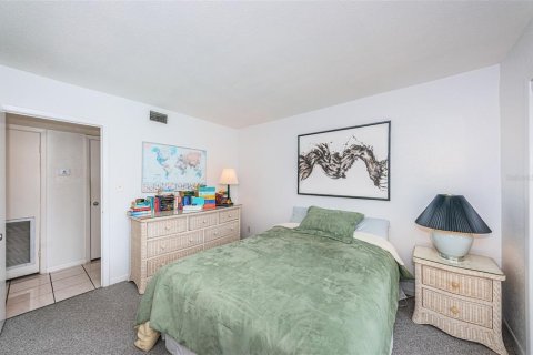 Condominio en venta en Treasure Island, Florida, 2 dormitorios, 97.08 m2 № 2156094 - foto 25