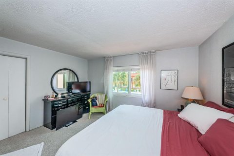 Condominio en venta en Treasure Island, Florida, 2 dormitorios, 97.08 m2 № 2156094 - foto 20