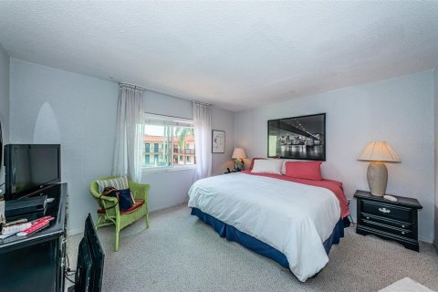 Condominio en venta en Treasure Island, Florida, 2 dormitorios, 97.08 m2 № 2156094 - foto 19