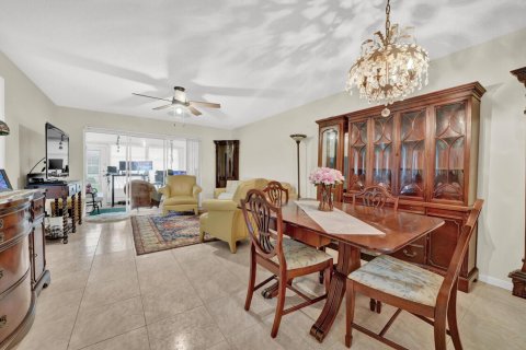 Condo in Lake Worth, Florida, 2 bedrooms № 2250502 - photo 30
