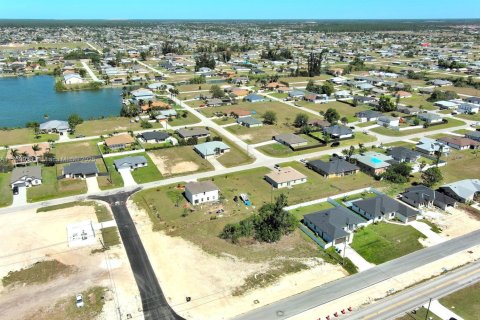 Terreno en venta en Cape Coral, Florida № 1707221 - foto 15