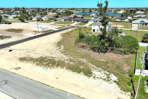 Terreno en venta en Cape Coral, Florida № 1707221 - foto 8