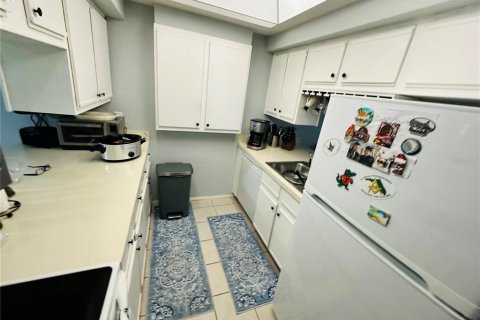 Copropriété à louer à Cortez, Floride: 2 chambres, 112.6 m2 № 2284713 - photo 9